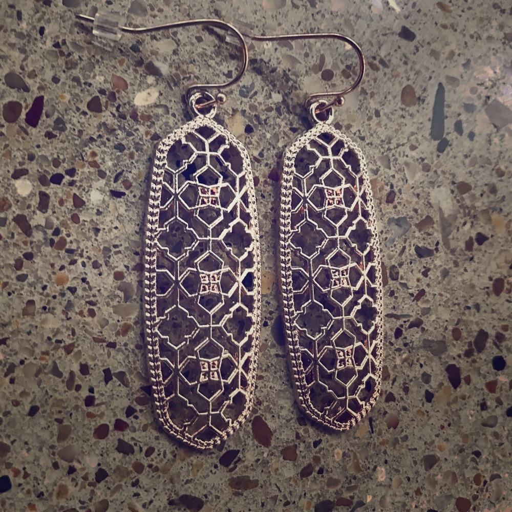 Oval filigree gold plated earrings